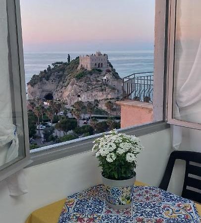 La Finestra Sul Mare Lägenhet Tropea Exteriör bild